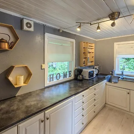 Hébergement de vacances 3 Bedroom Stunning In Omastrand