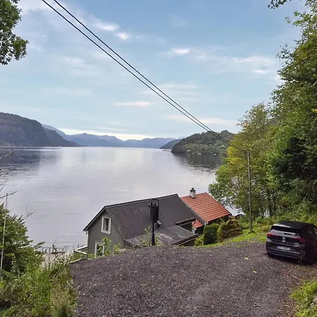 3 Bedroom Stunning In Omastrand Sanddal