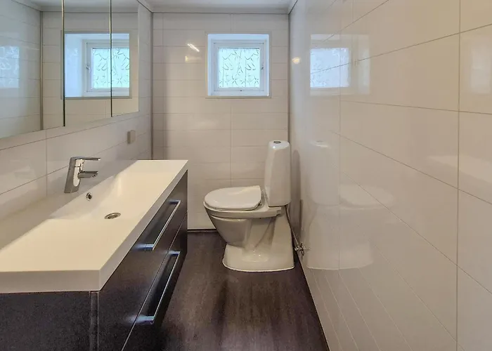 Feriehus 3 Bedroom Stunning In Omastrand